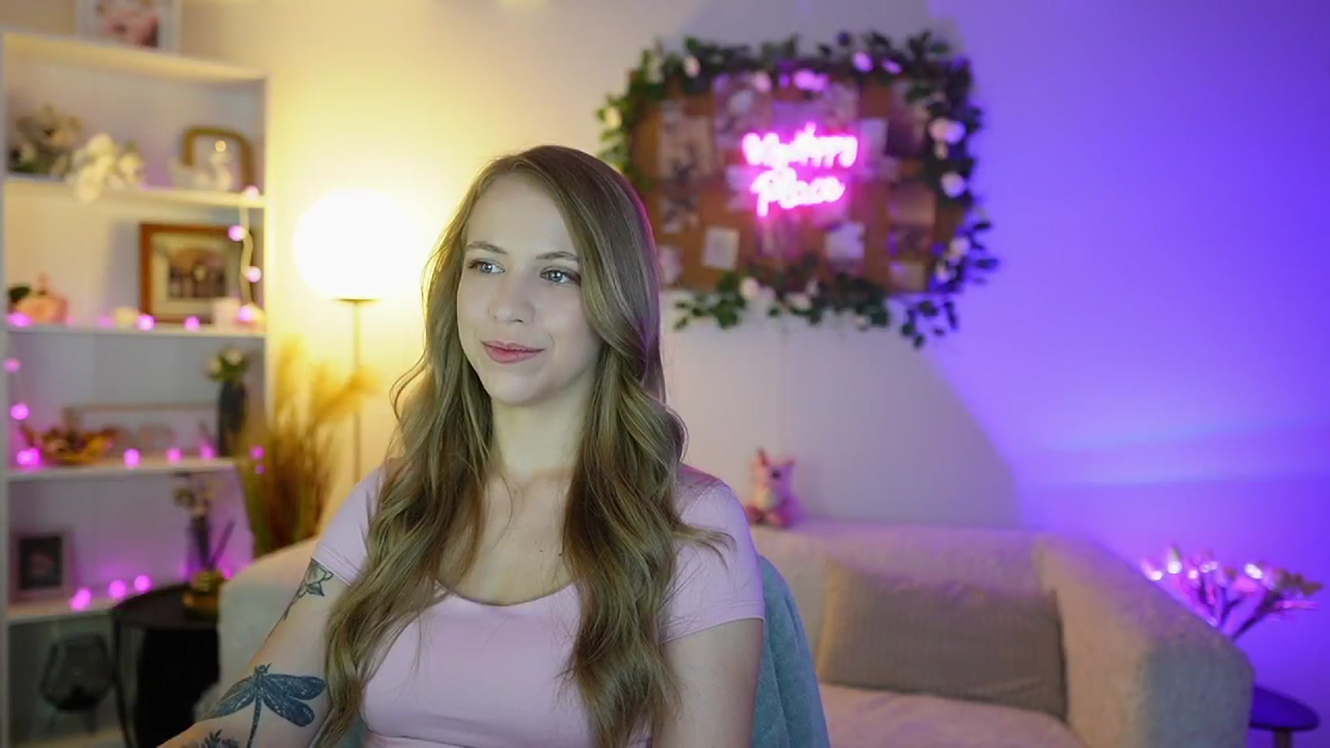 Gallery image thumbnail from Cindy_Grey's myfreecams stream on, 09/02/2025, 21:44 image 5 of 20