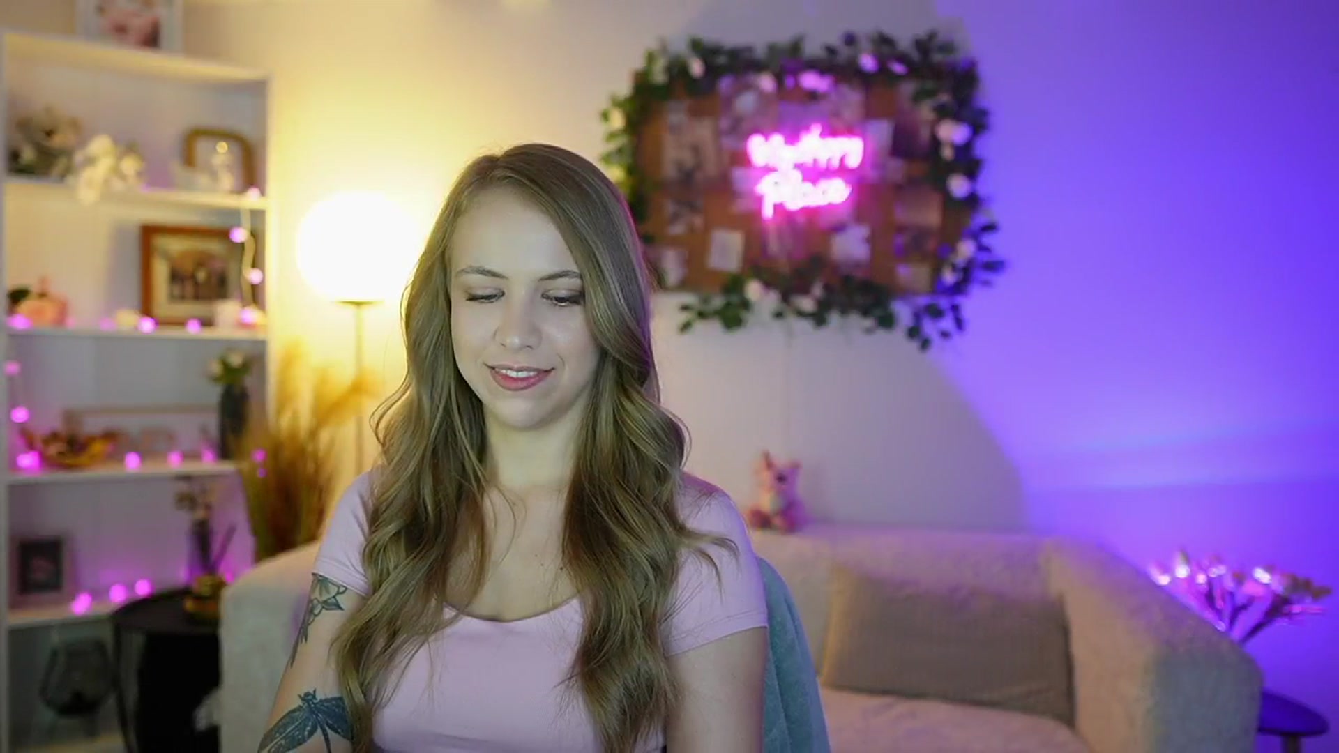 Gallery image thumbnail from Cindy_Grey's myfreecams stream on, 09/02/2025, 21:44 image 7 of 20