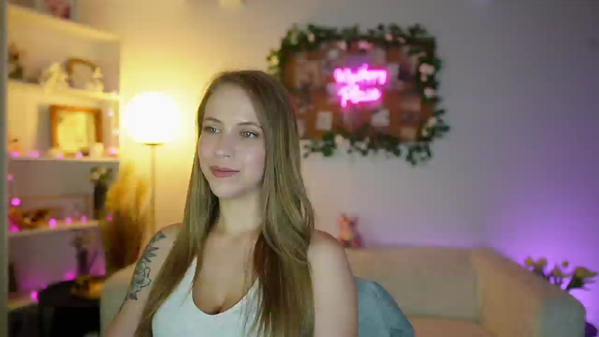 Gallery image thumbnail from Cindy_Grey's myfreecams stream on, 09/06/2025, 22:51 image 20 of 20