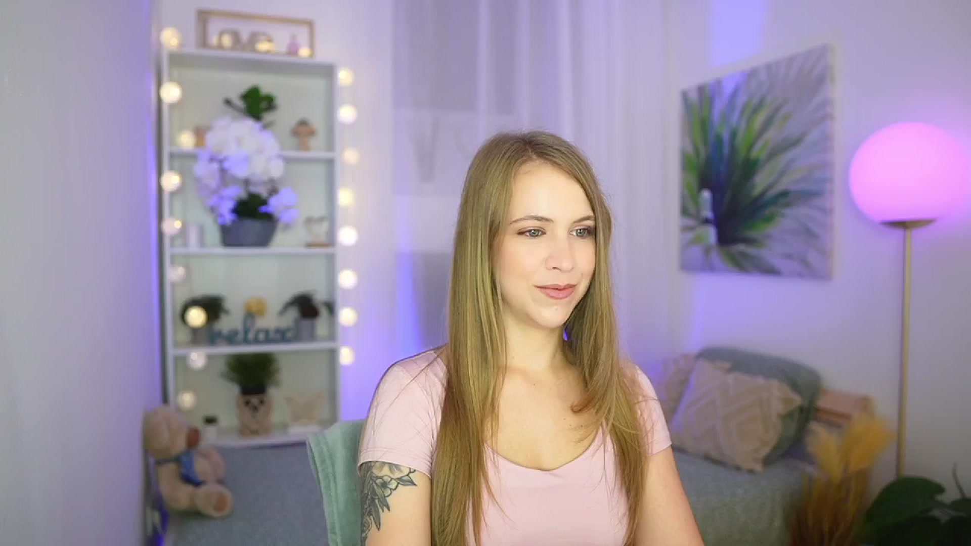 Gallery image thumbnail from Cindy_Grey's myfreecams stream on, 09/13/2025, 20:57 image 13 of 20