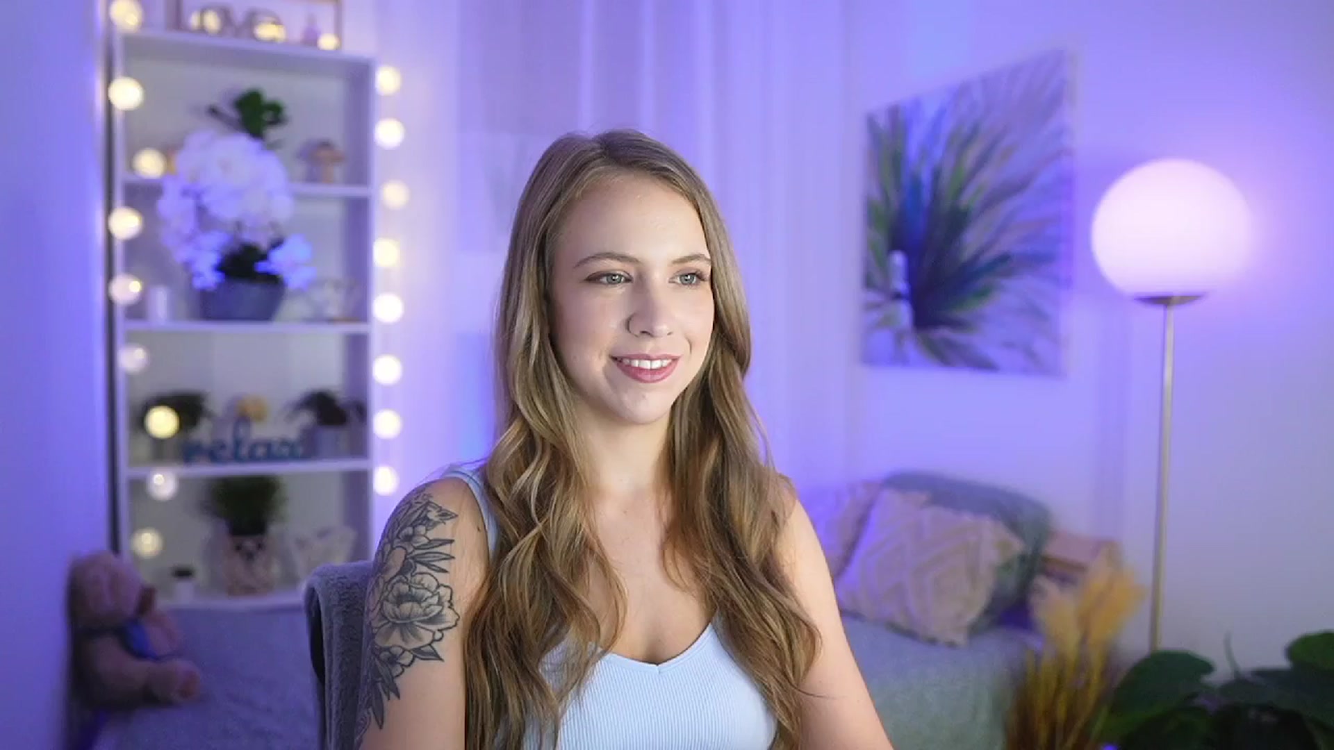 Gallery image thumbnail from Cindy_Grey's myfreecams stream on, 09/14/2025, 20:33 image 12 of 20