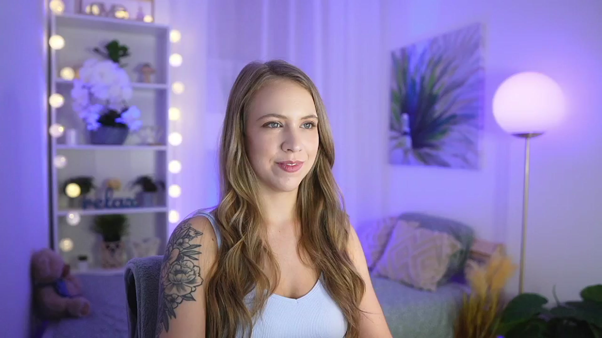 Gallery image thumbnail from Cindy_Grey's myfreecams stream on, 09/14/2025, 20:33 image 11 of 20