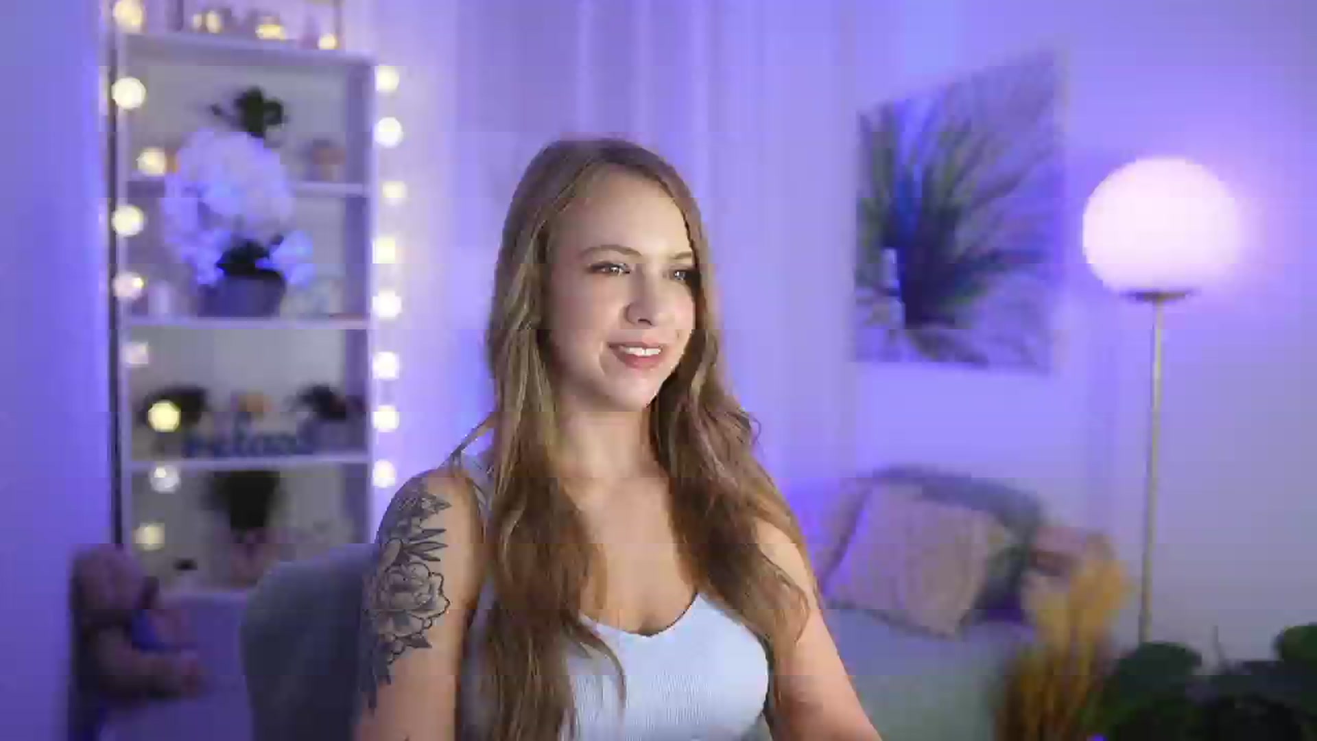 Gallery image thumbnail from Cindy_Grey's myfreecams stream on, 09/14/2025, 23:28 image 5 of 20