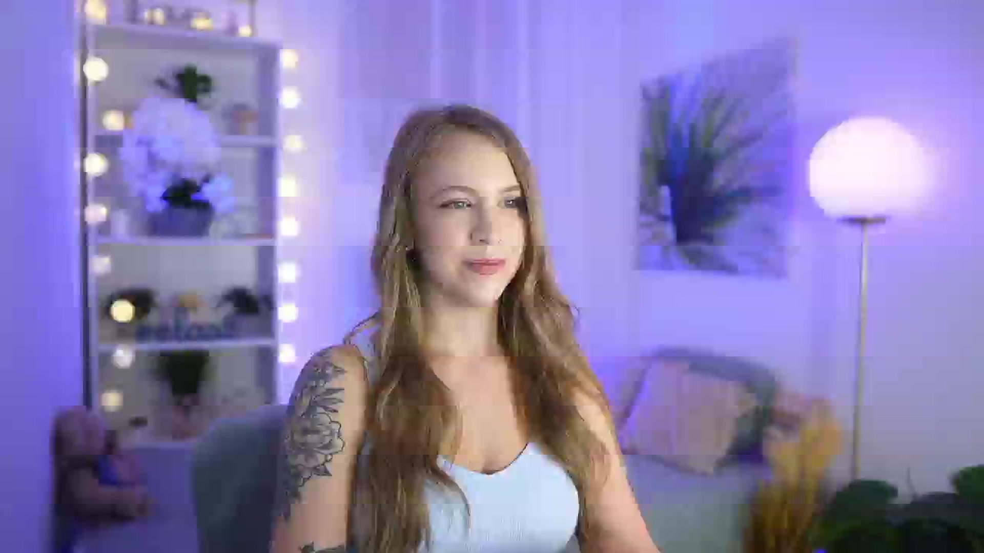 Gallery image thumbnail from Cindy_Grey's myfreecams stream on, 09/14/2025, 23:28 image 3 of 20