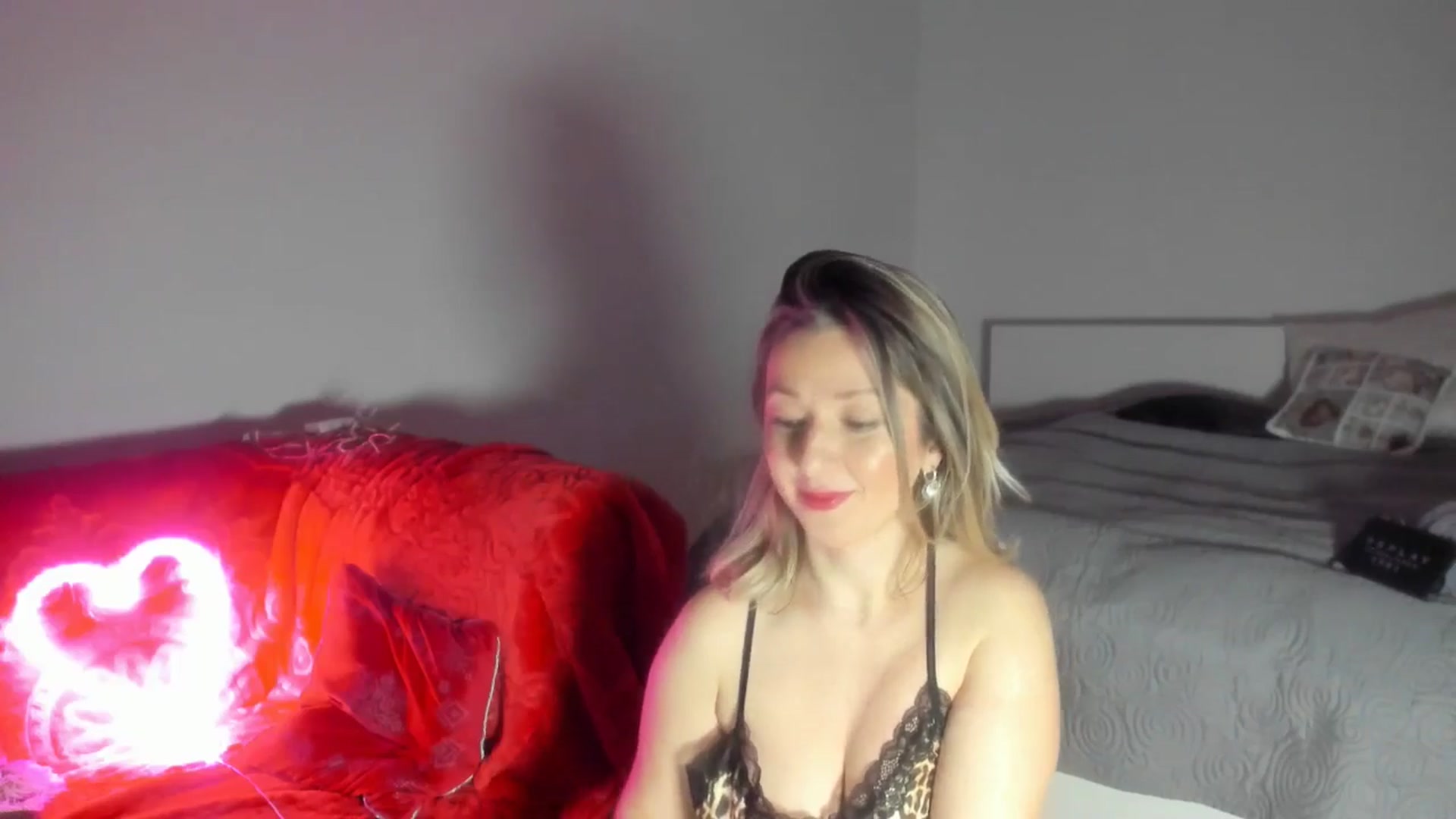 Gallery image thumbnail from Cindydream's myfreecams stream on, 01/15/2025, 20:53 image 8 of 20
