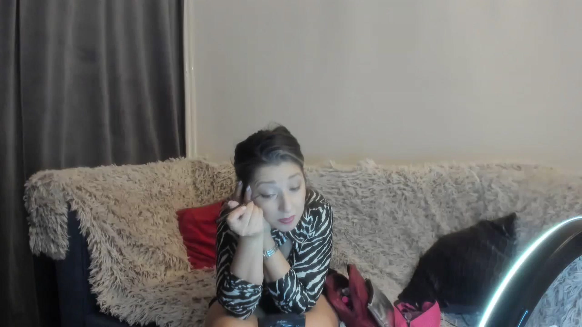 Gallery image thumbnail from Cindydream's myfreecams stream on, 03/01/2025, 19:37 image 12 of 20