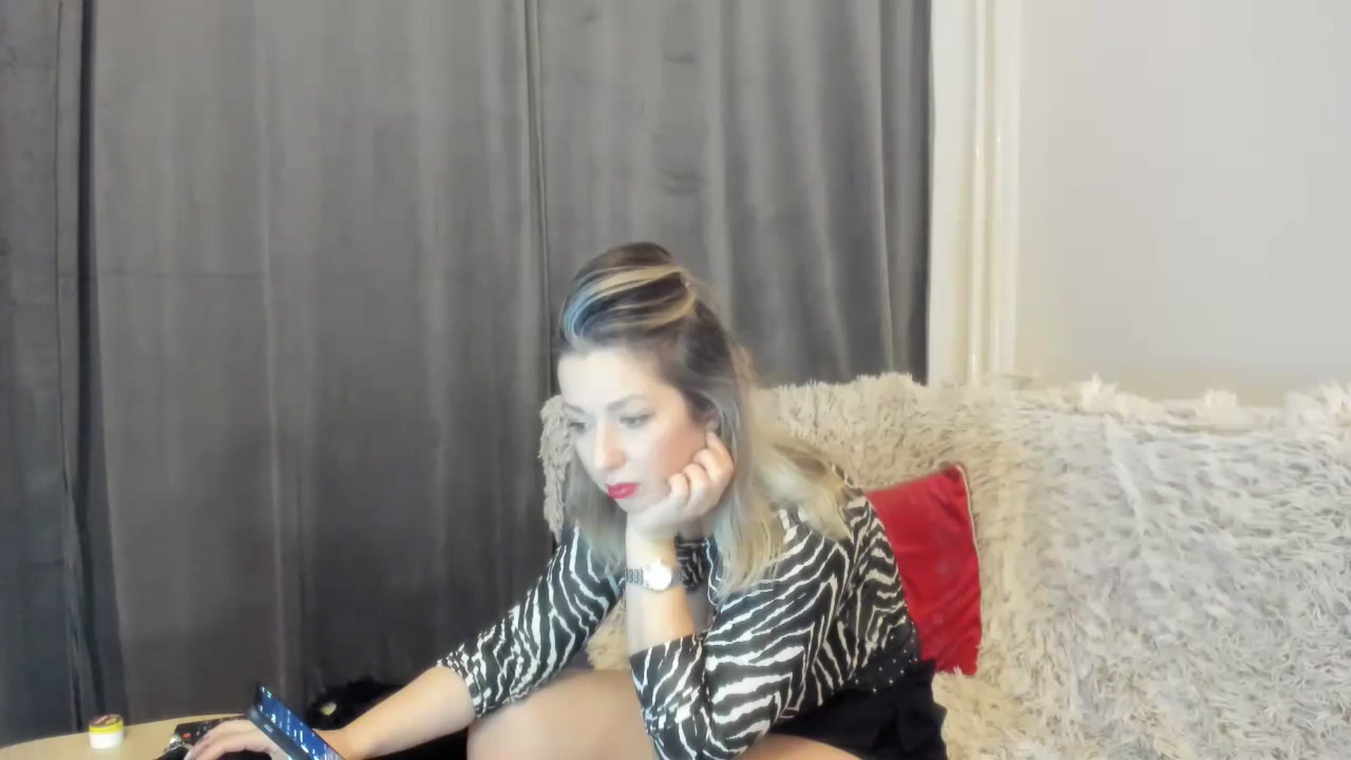 Gallery image thumbnail from Cindydream's myfreecams stream on, 03/01/2025, 19:37 image 20 of 20
