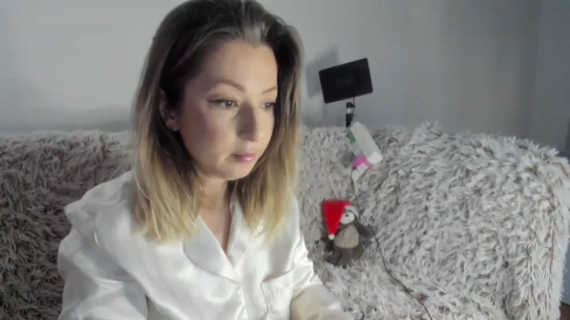 Gallery image thumbnail from Cindydream's myfreecams stream on, 03/10/2025, 09:43 image 12 of 20