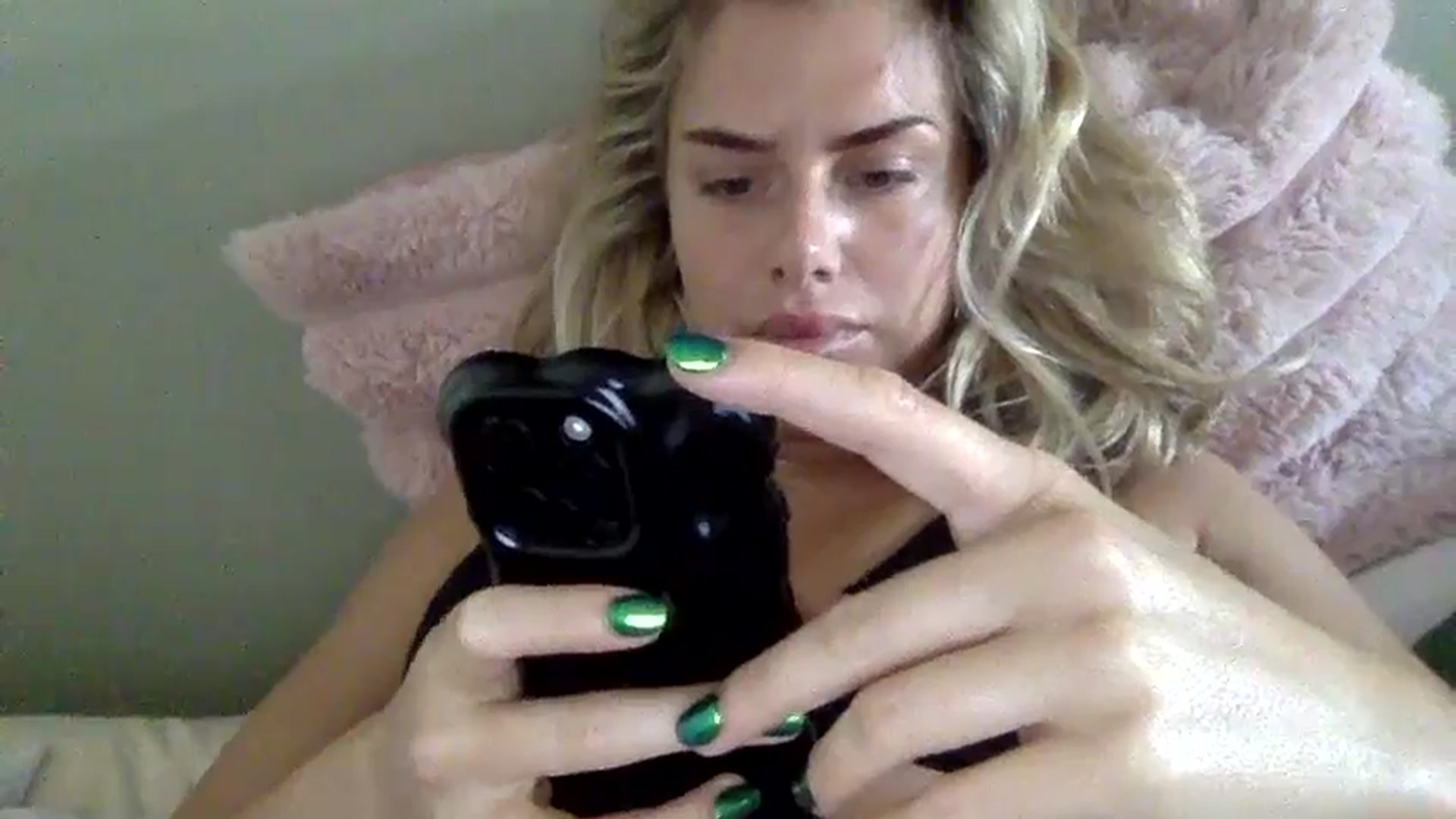 Gallery image thumbnail from Cindyloubaby9's myfreecams stream on, 09/24/2025, 15:05 image 12 of 20