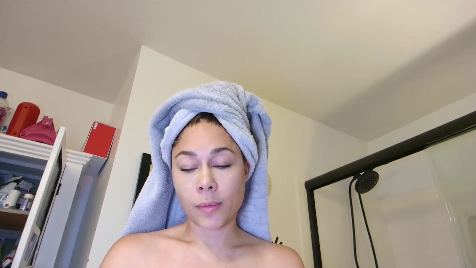 Gallery image thumbnail from Cinnaa's myfreecams stream on, 08/31/2025, 02:21 image 8 of 20