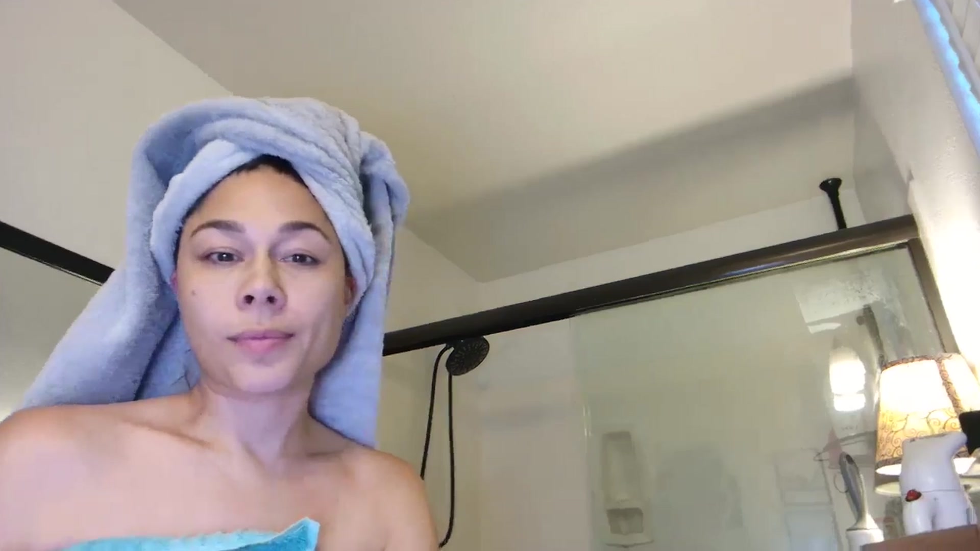 Gallery image thumbnail from Cinnaa's myfreecams stream on, 08/31/2025, 02:21 image 4 of 20