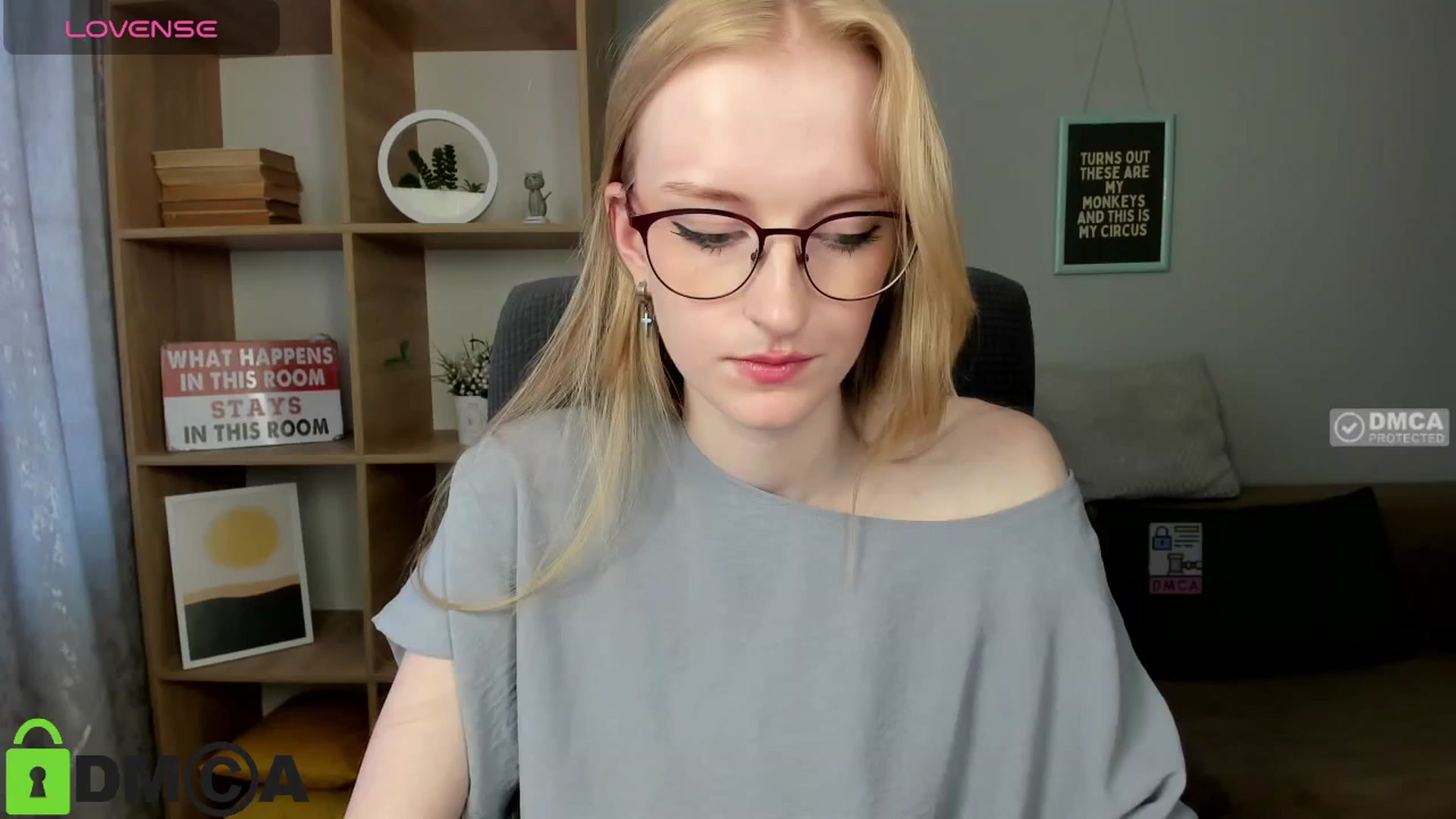 Gallery image thumbnail from Cinnabonnn's myfreecams stream on, 07/01/2025, 13:10 image 15 of 20