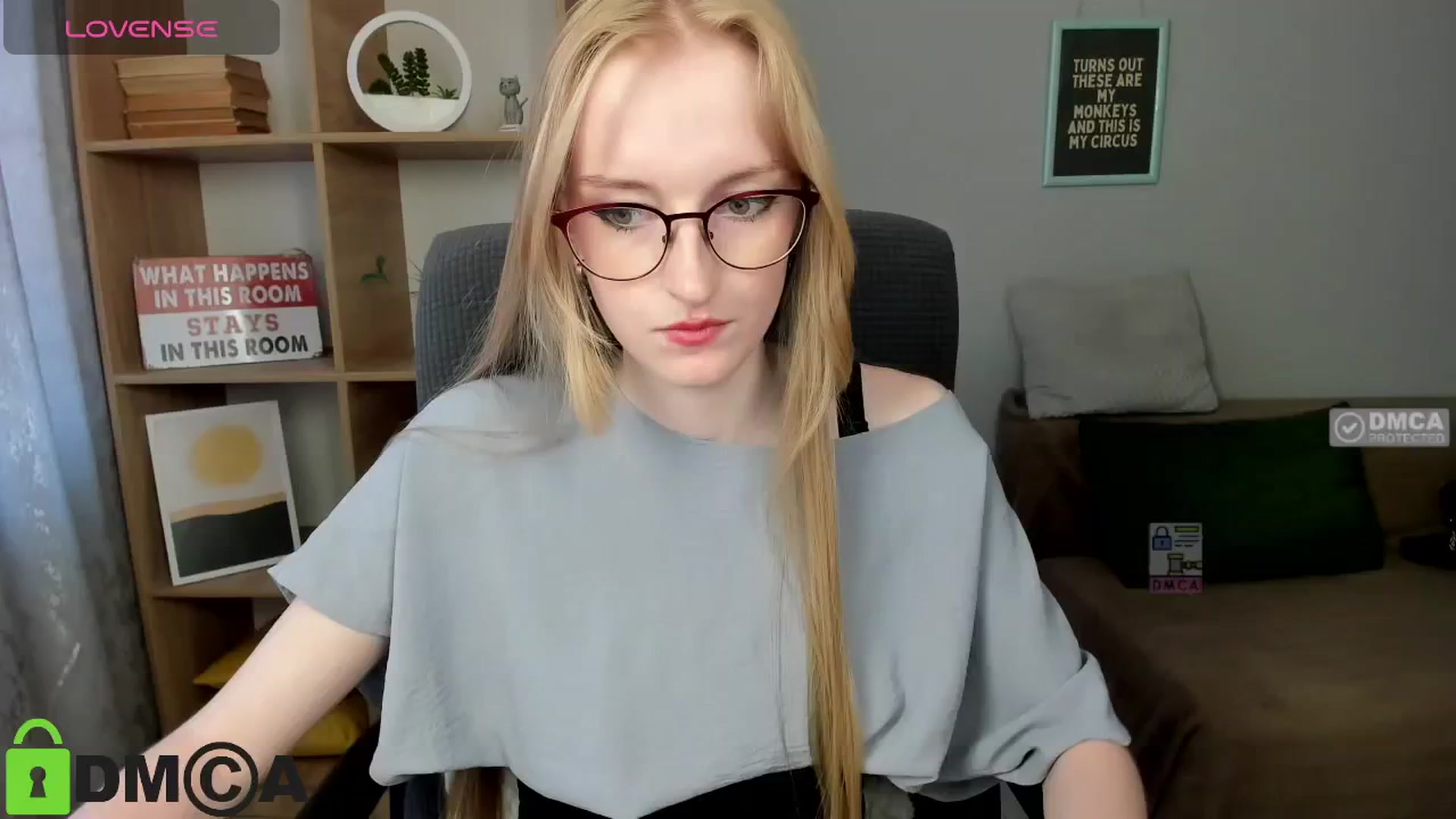 Gallery image thumbnail from Cinnabonnn's myfreecams stream on, 07/01/2025, 13:10 image 1 of 20