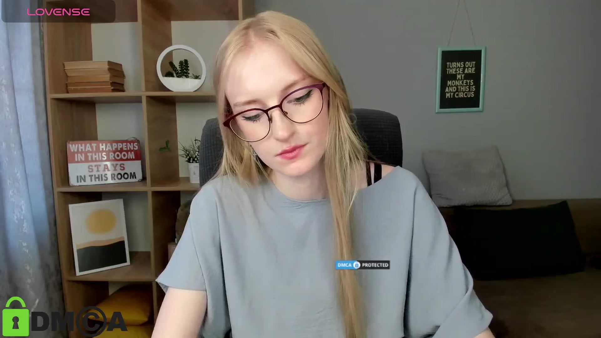 Gallery image thumbnail from Cinnabonnn's myfreecams stream on, 07/01/2025, 13:10 image 12 of 20