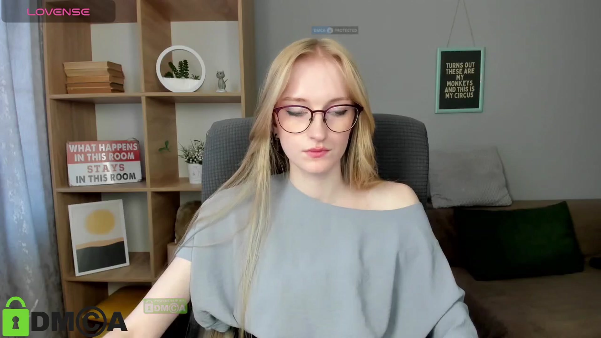 Gallery image thumbnail from Cinnabonnn's myfreecams stream on, 07/01/2025, 13:10 image 18 of 20