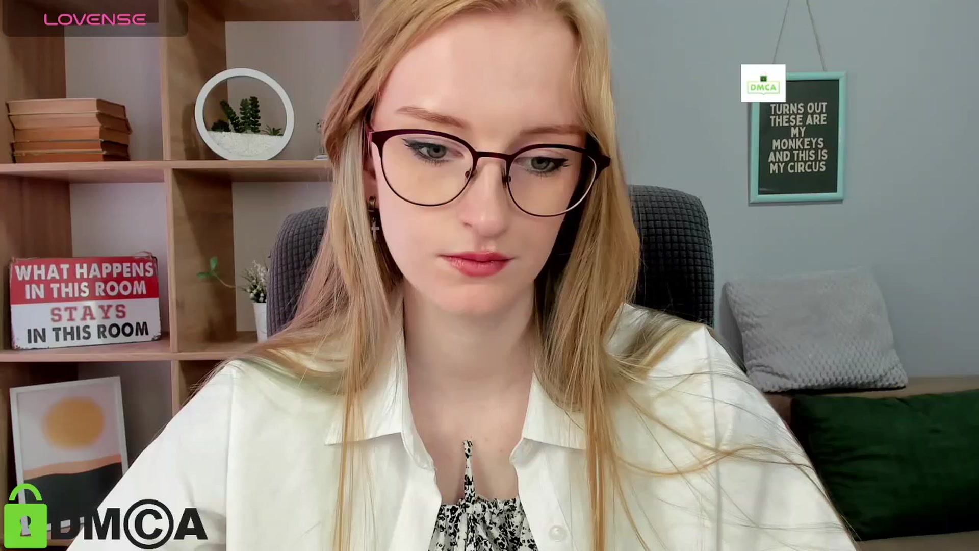 Gallery image thumbnail from Cinnabonnn's myfreecams stream on, 07/02/2025, 07:32 image 18 of 20