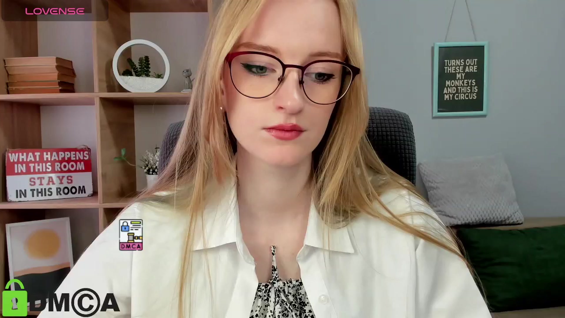 Gallery image thumbnail from Cinnabonnn's myfreecams stream on, 07/02/2025, 07:32 image 16 of 20