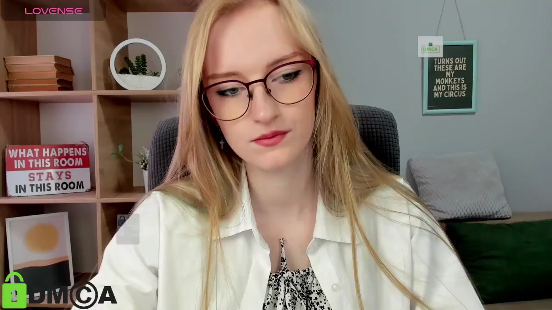 Gallery image thumbnail from Cinnabonnn's myfreecams stream on, 07/02/2025, 07:32 image 17 of 20