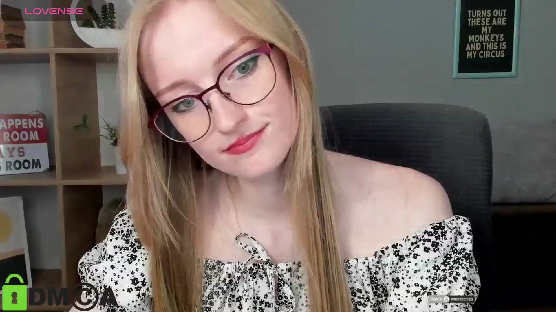 Gallery image thumbnail from Cinnabonnn's myfreecams stream on, 07/02/2025, 12:15 image 5 of 20
