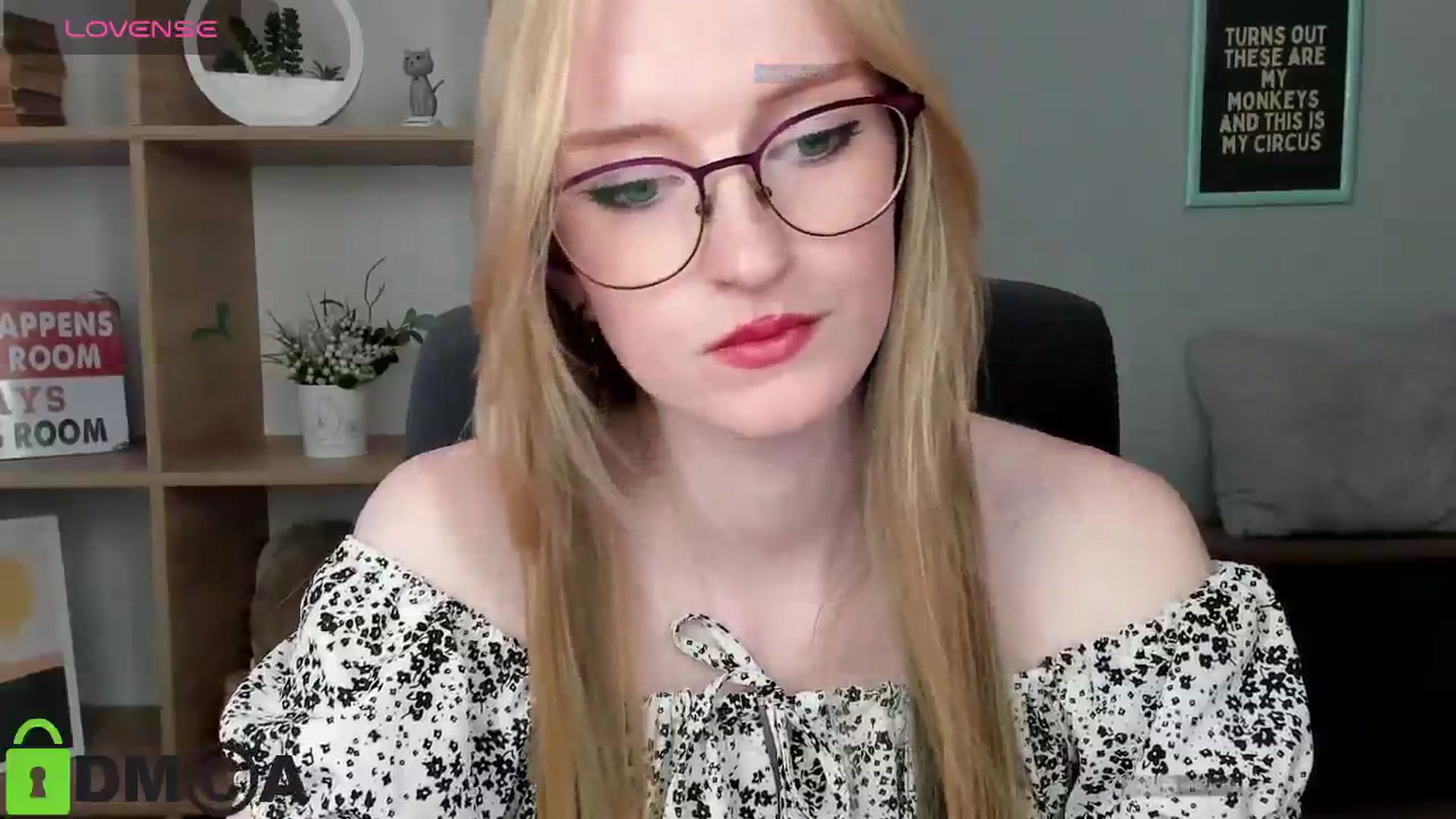 Gallery image thumbnail from Cinnabonnn's myfreecams stream on, 07/02/2025, 12:15 image 3 of 20