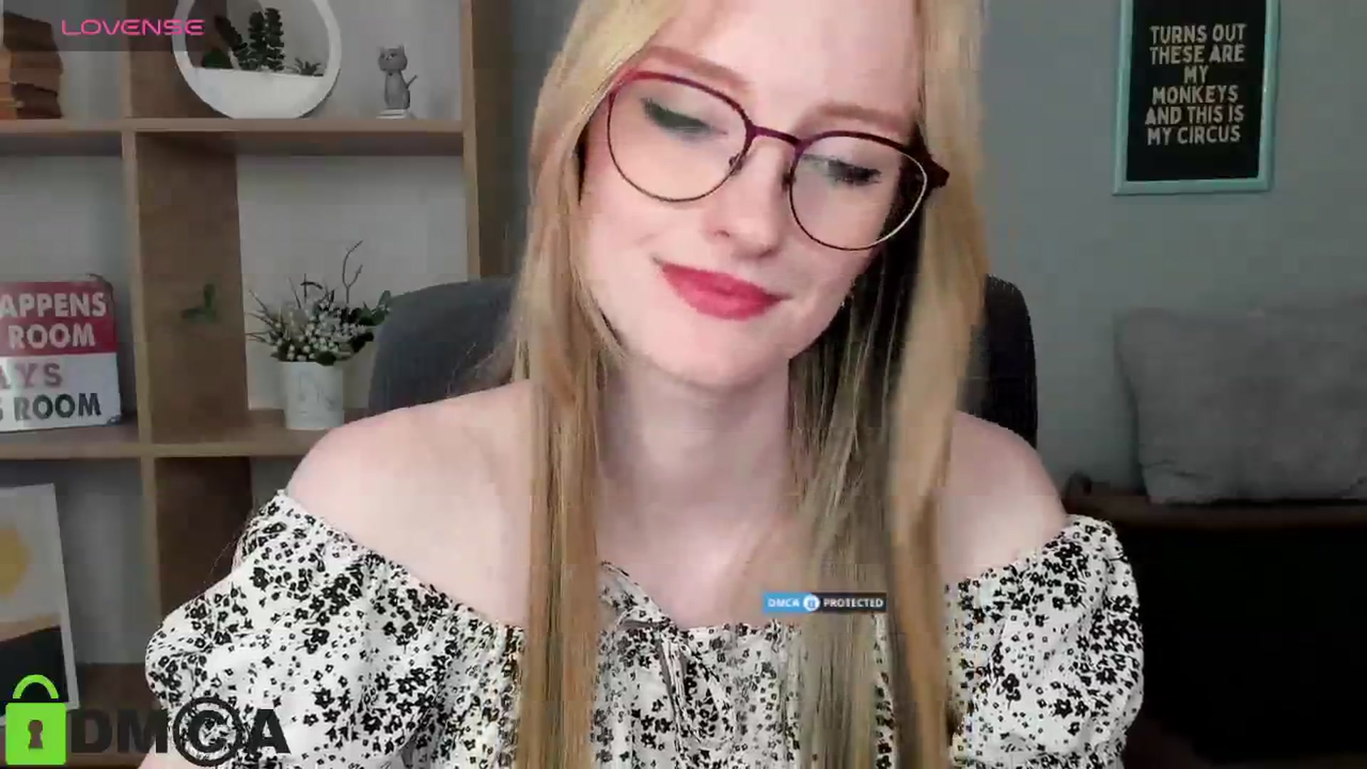 Gallery image thumbnail from Cinnabonnn's myfreecams stream on, 07/02/2025, 12:15 image 2 of 20