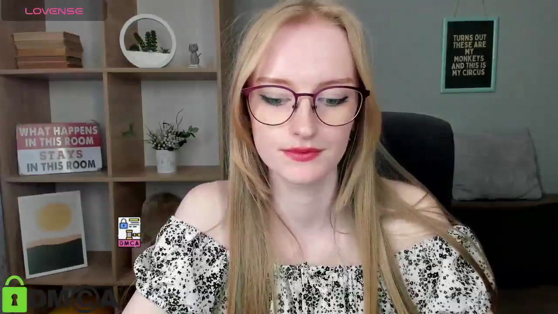 Gallery image thumbnail from Cinnabonnn's myfreecams stream on, 07/02/2025, 12:15 image 17 of 20