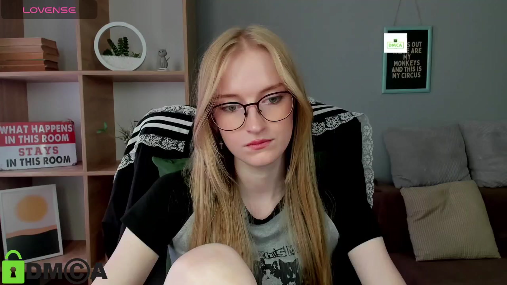 Gallery image thumbnail from Cinnabonnn's myfreecams stream on, 07/03/2025, 08:18 image 6 of 20