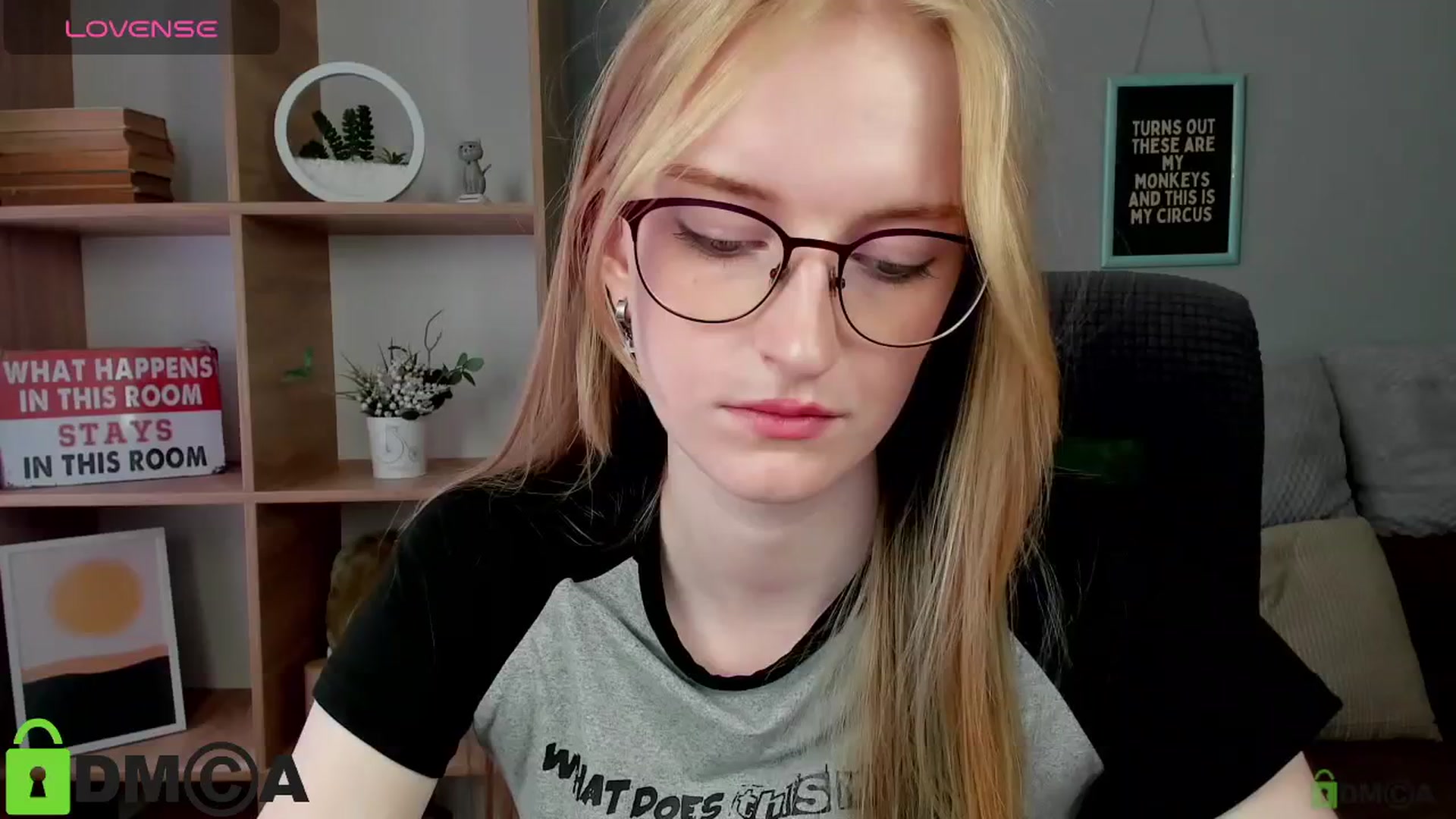 Gallery image thumbnail from Cinnabonnn's myfreecams stream on, 07/03/2025, 08:18 image 17 of 20