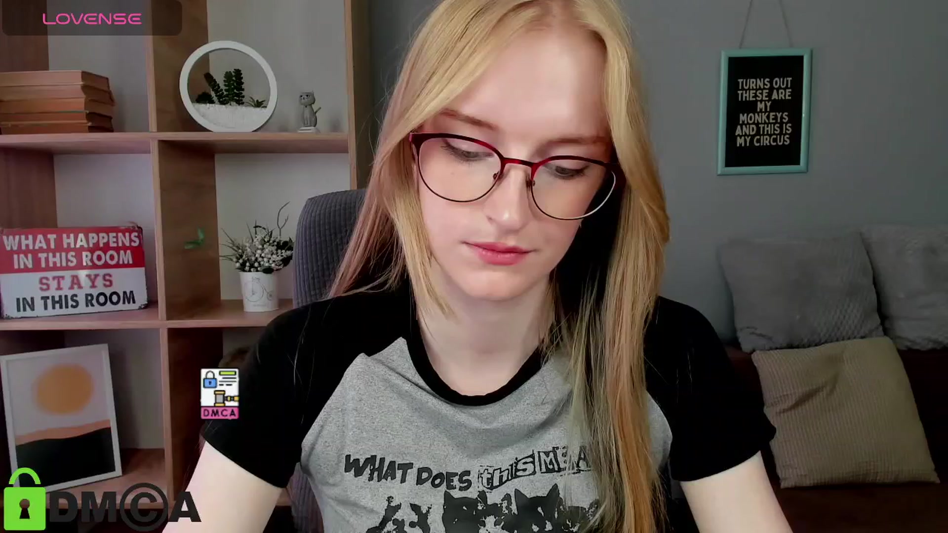 Gallery image thumbnail from Cinnabonnn's myfreecams stream on, 07/03/2025, 08:18 image 12 of 20