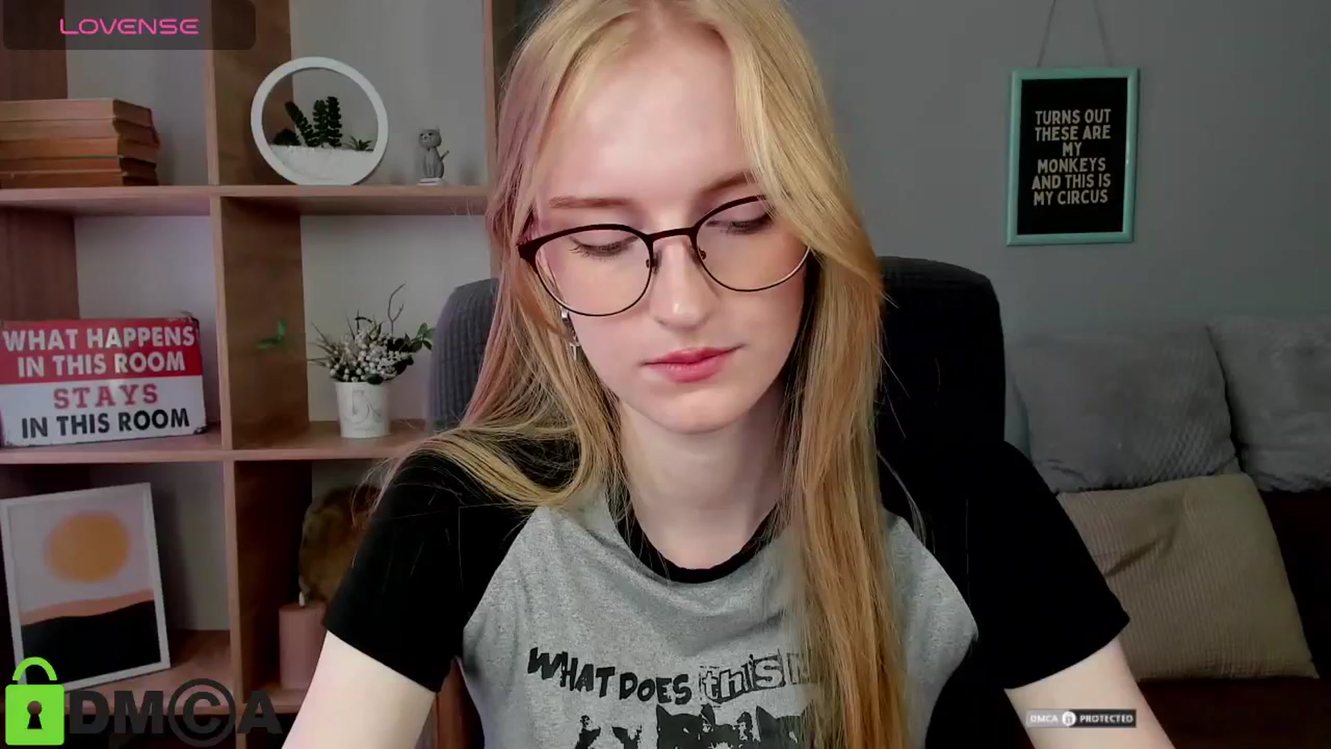 Gallery image thumbnail from Cinnabonnn's myfreecams stream on, 07/03/2025, 08:18 image 14 of 20
