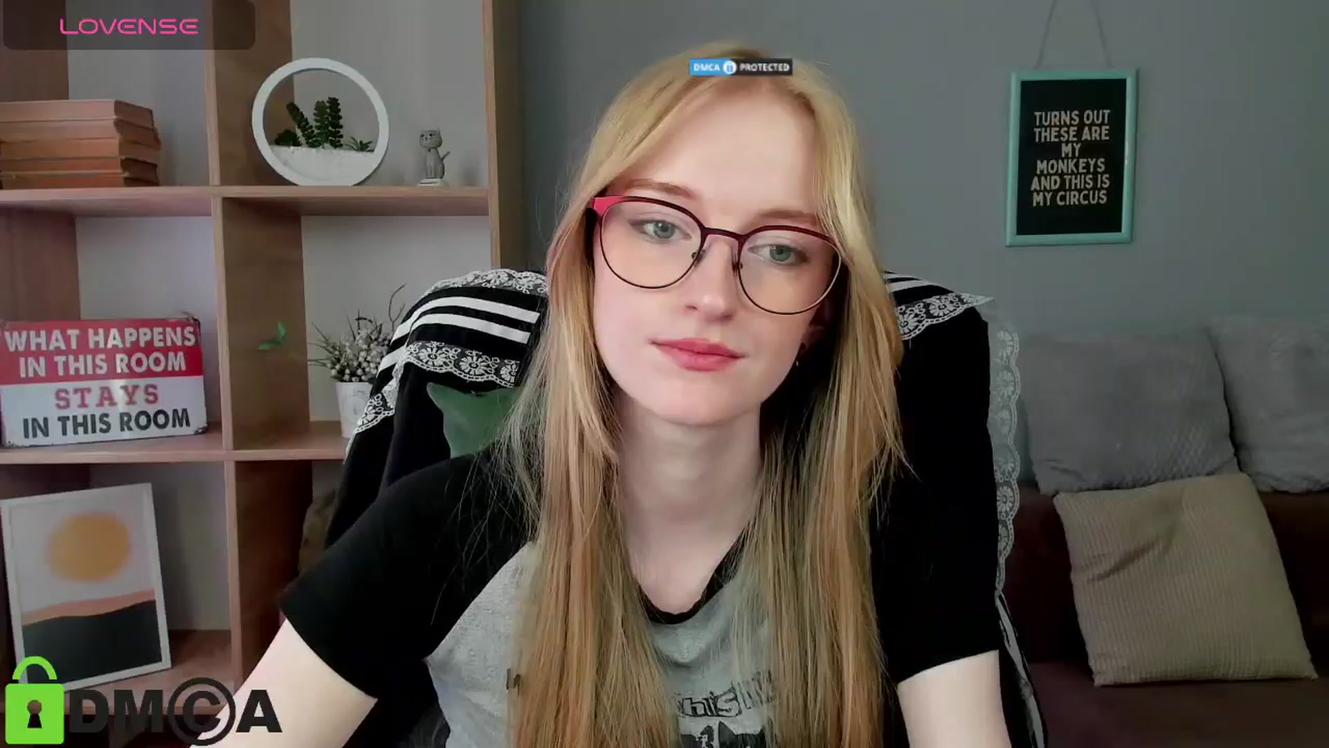 Gallery image thumbnail from Cinnabonnn's myfreecams stream on, 07/03/2025, 08:18 image 8 of 20