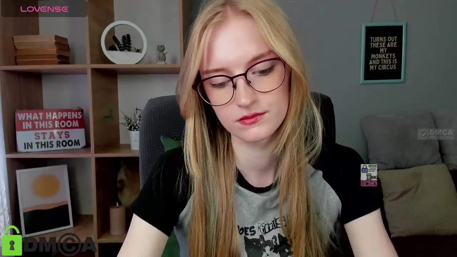 Gallery image thumbnail from Cinnabonnn's myfreecams stream on, 07/03/2025, 09:32 image 7 of 20