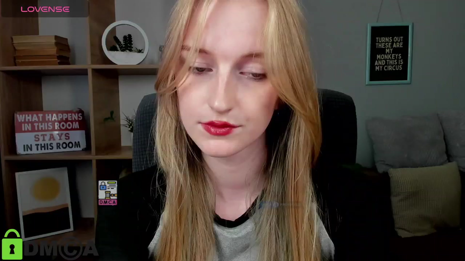 Gallery image thumbnail from Cinnabonnn's myfreecams stream on, 07/03/2025, 10:36 image 1 of 20