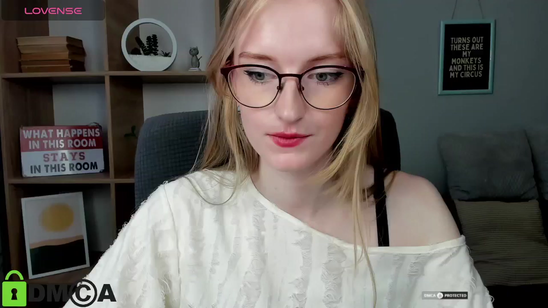 Gallery image thumbnail from Cinnabonnn's myfreecams stream on, 07/04/2025, 12:56 image 7 of 20