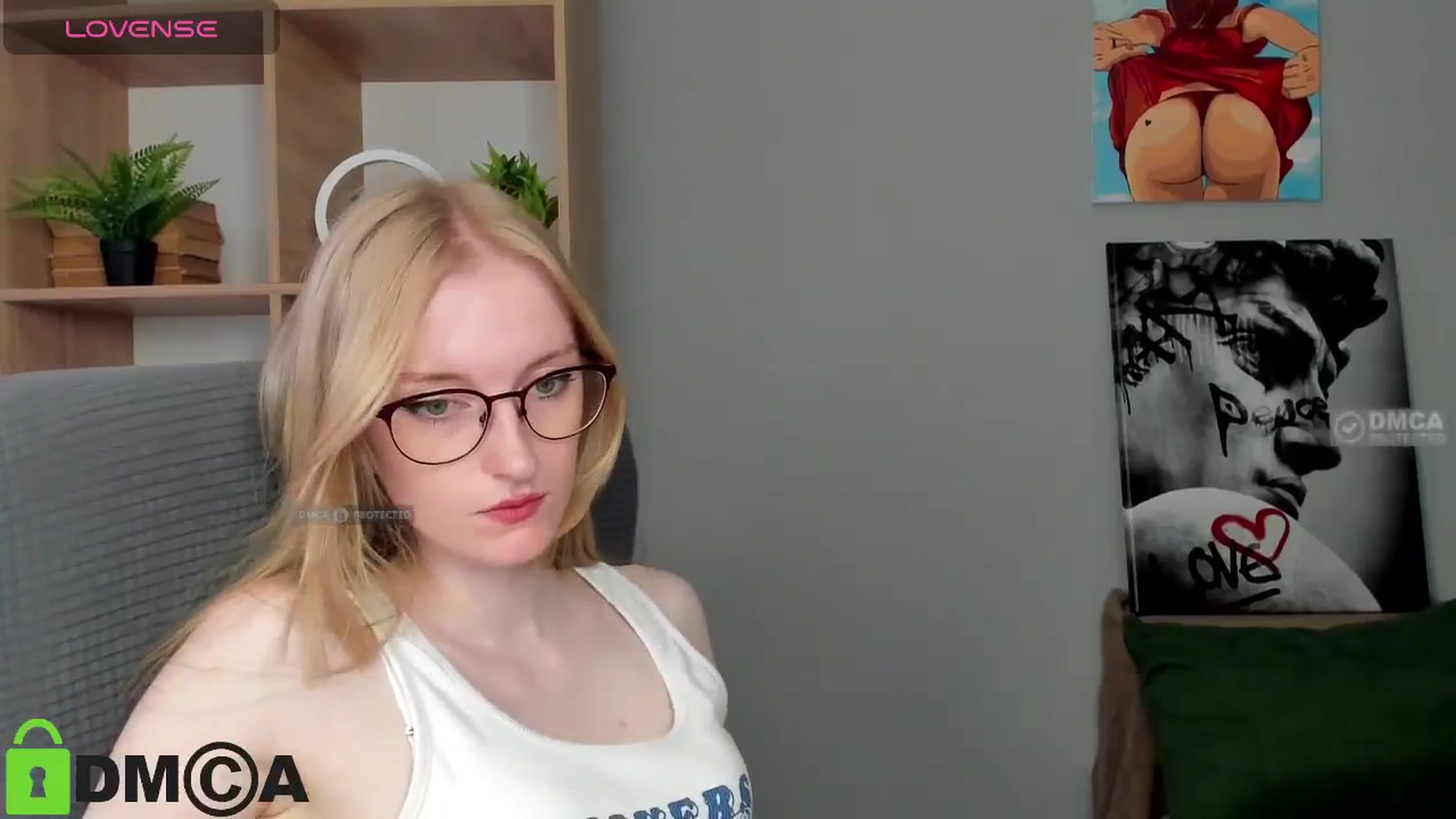 Gallery image thumbnail from Cinnabonnn's myfreecams stream on, 07/08/2025, 12:16 image 10 of 20