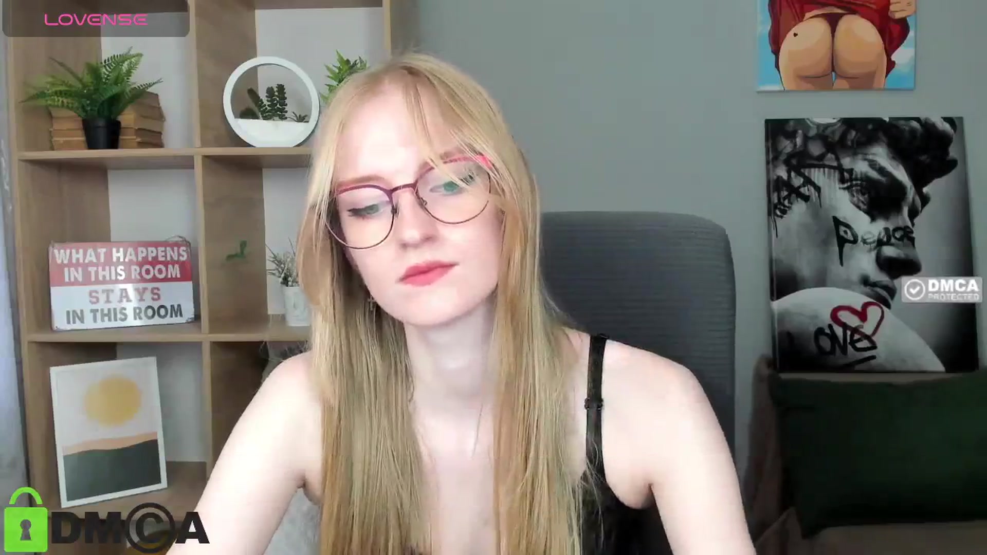 Gallery image thumbnail from Cinnabonnn's myfreecams stream on, 07/09/2025, 10:04 image 6 of 20