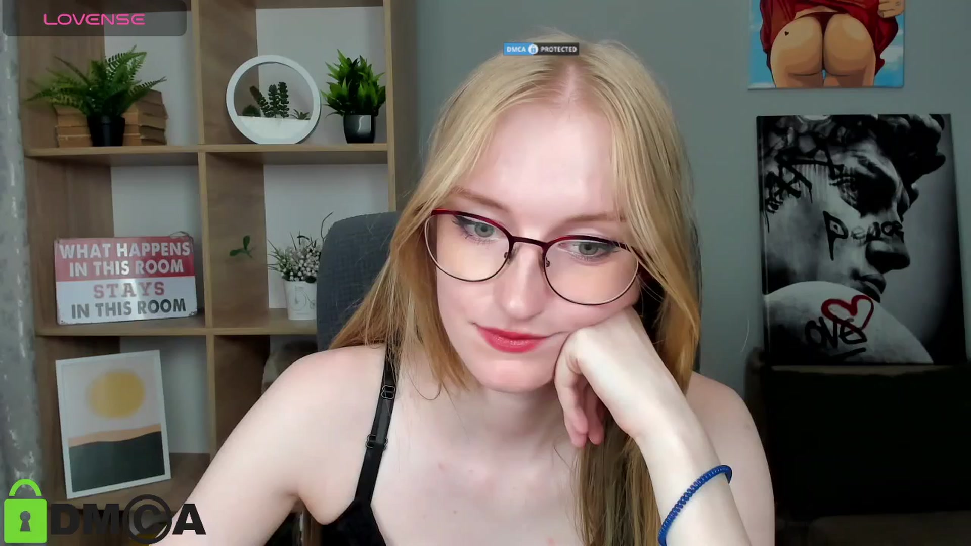 Gallery image thumbnail from Cinnabonnn's myfreecams stream on, 07/09/2025, 11:57 image 13 of 20
