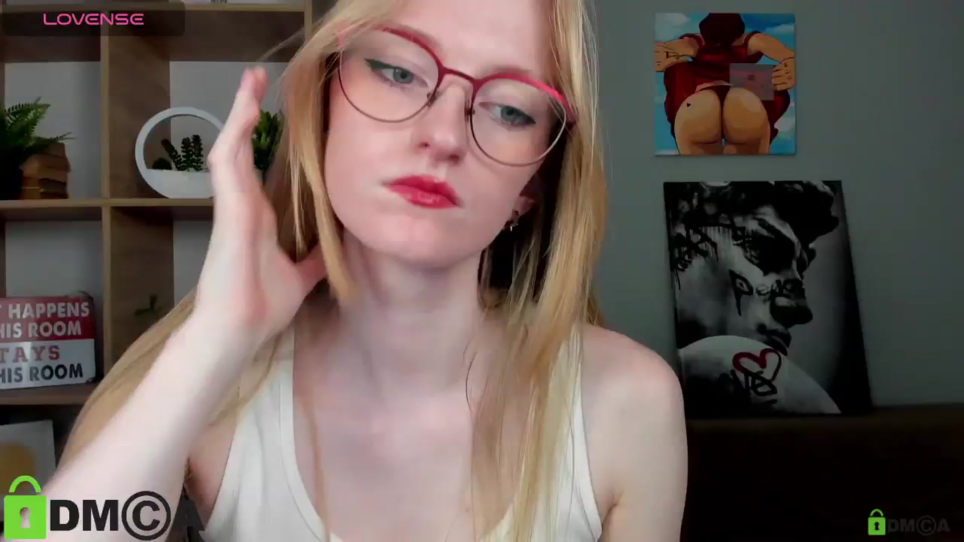 Gallery image thumbnail from Cinnabonnn's myfreecams stream on, 07/16/2025, 11:55 image 3 of 20