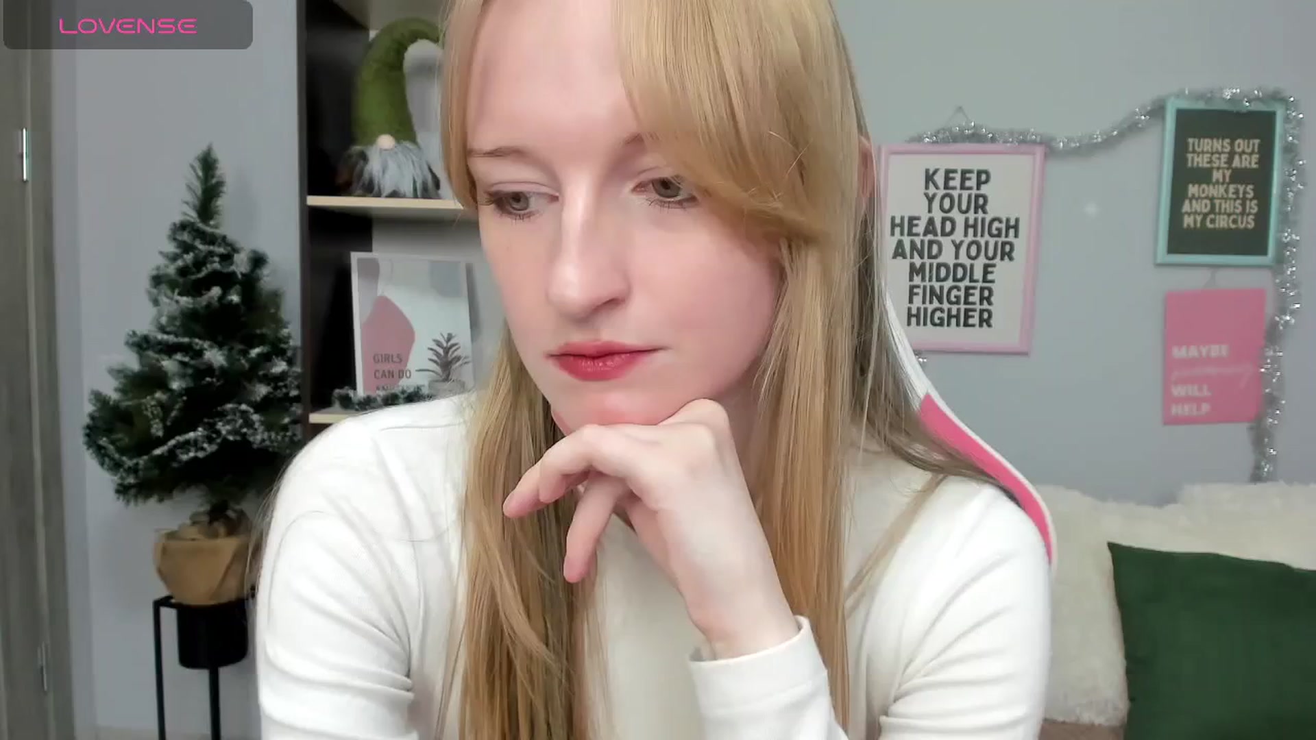 Gallery image thumbnail from Cinnabonnn's myfreecams stream on, 01/03/2026, 09:33 image 16 of 20