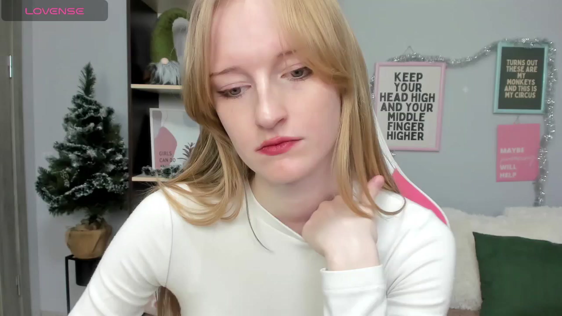 Gallery image thumbnail from Cinnabonnn's myfreecams stream on, 01/03/2026, 09:33 image 19 of 20
