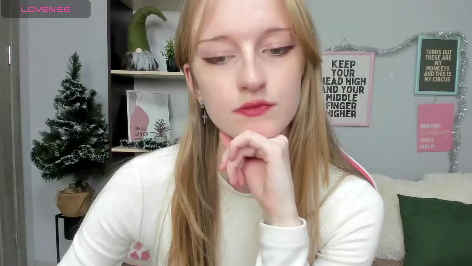 Gallery image thumbnail from Cinnabonnn's myfreecams stream on, 01/03/2026, 09:33 image 14 of 20