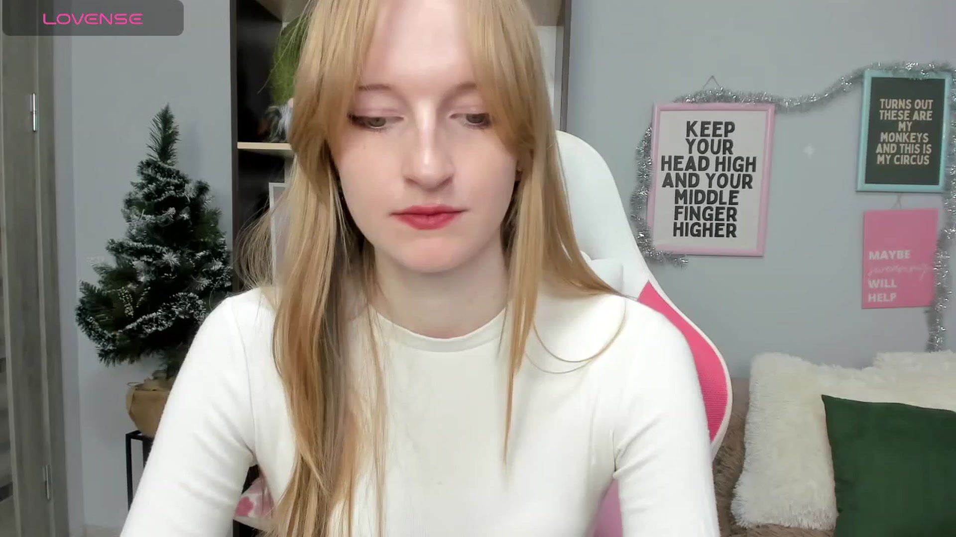 Gallery image thumbnail from Cinnabonnn's myfreecams stream on, 01/03/2026, 09:33 image 8 of 20
