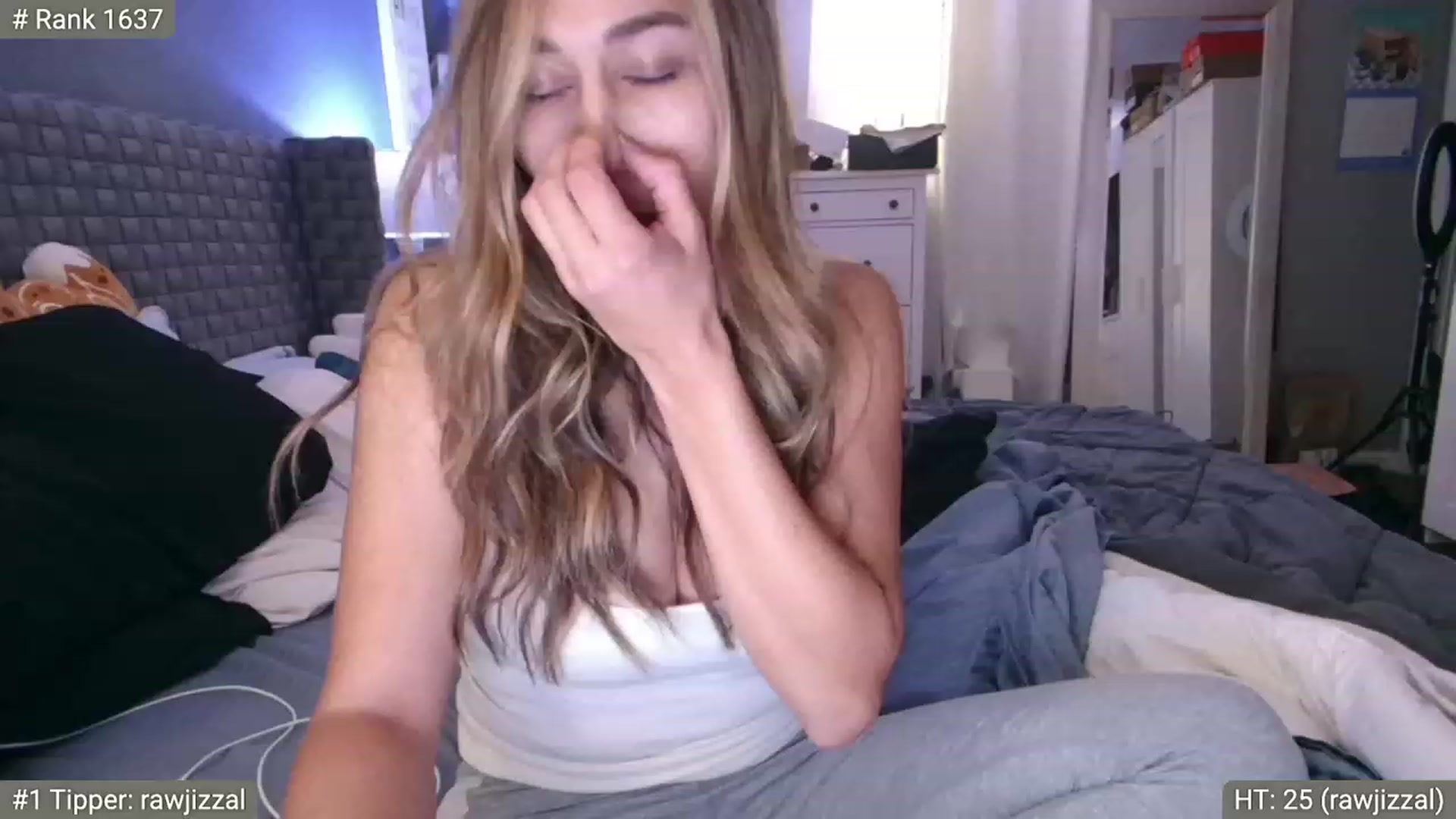 Gallery image thumbnail from Cinnabuns's myfreecams stream on, 11/15/2022, 06:25 image 6 of 20