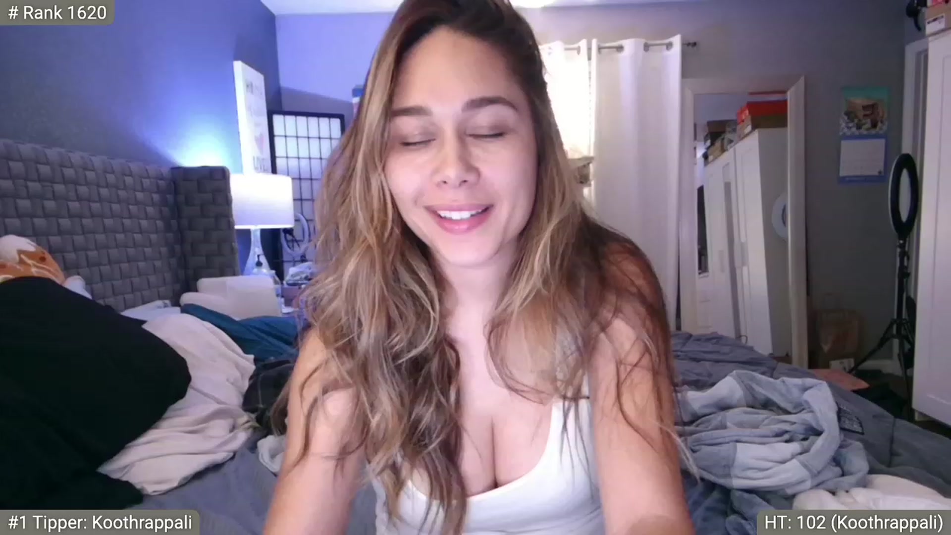 Gallery image thumbnail from Cinnabuns's myfreecams stream on, 11/15/2022, 06:25 image 10 of 20