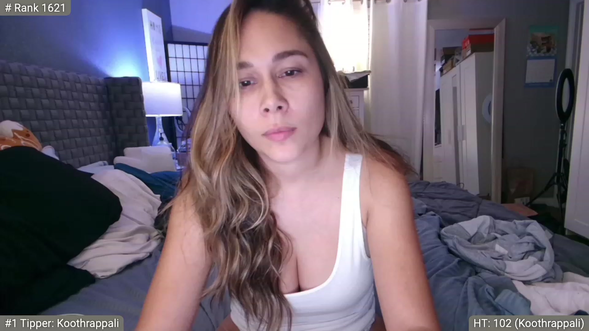 Gallery image thumbnail from Cinnabuns's myfreecams stream on, 11/15/2022, 06:25 image 16 of 20