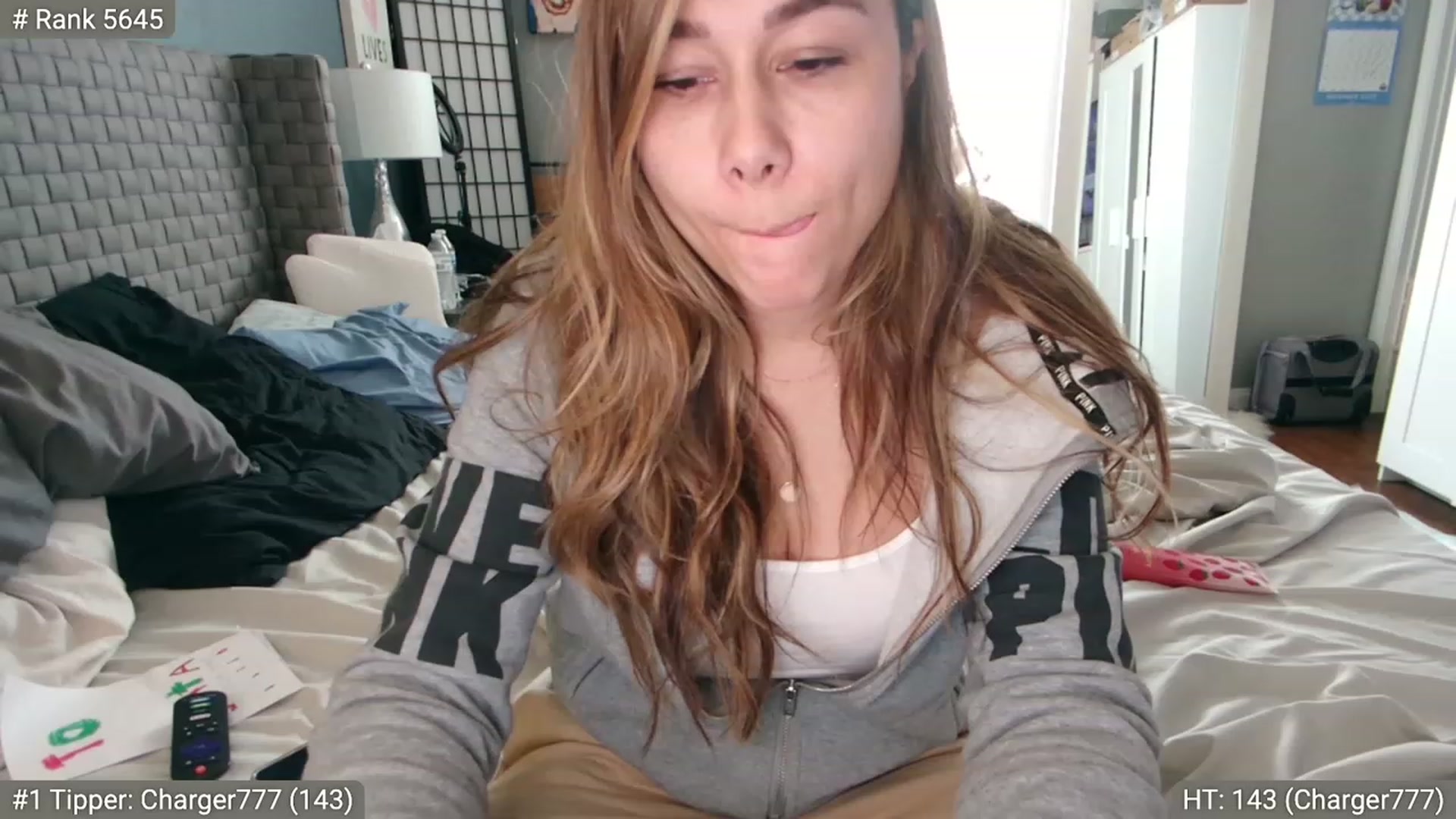 Gallery image thumbnail from Cinnabuns's myfreecams stream on, 12/03/2022, 20:46 image 17 of 20