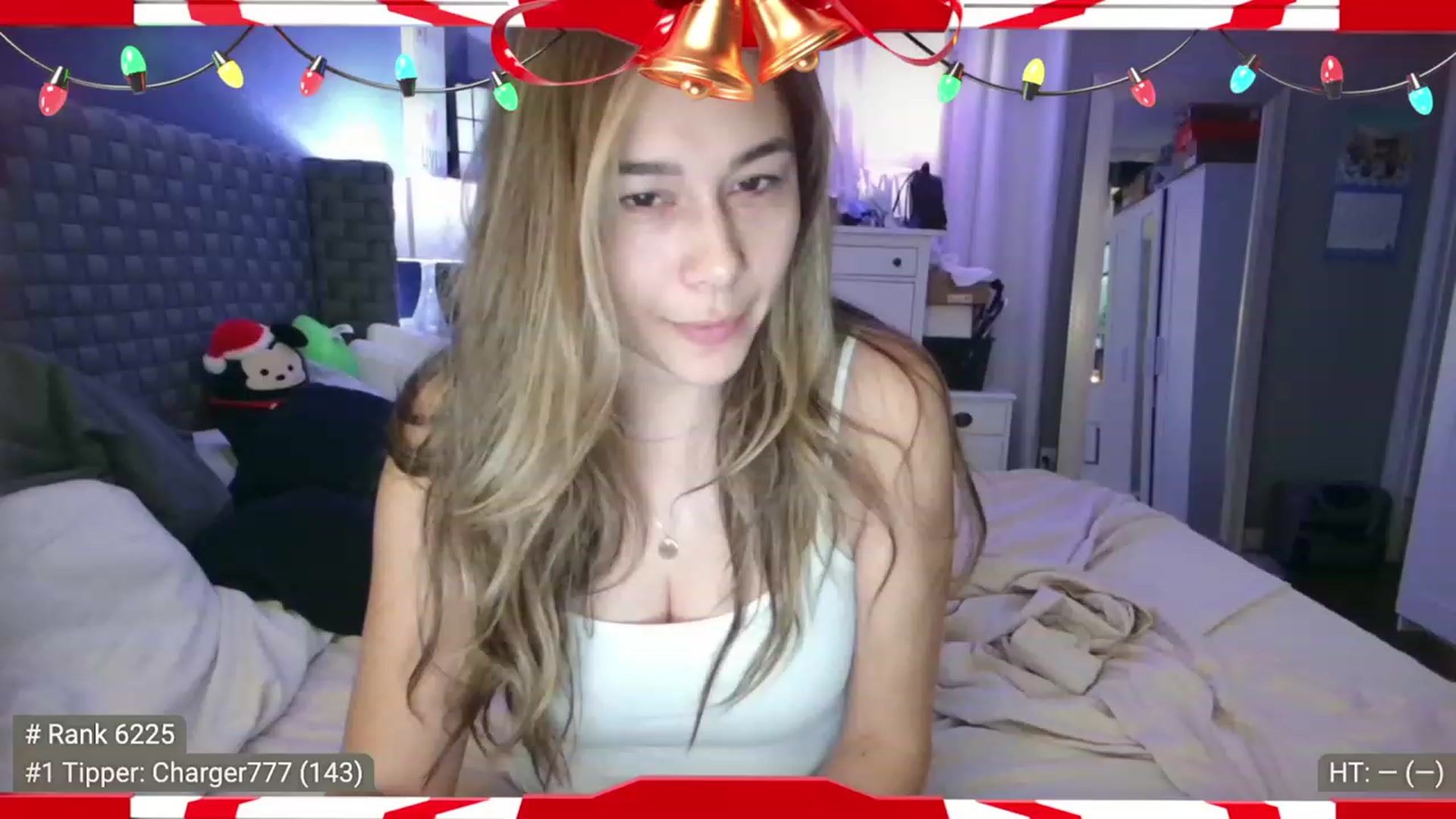 Gallery image thumbnail from Cinnabuns's myfreecams stream on, 12/04/2022, 10:29 image 3 of 20