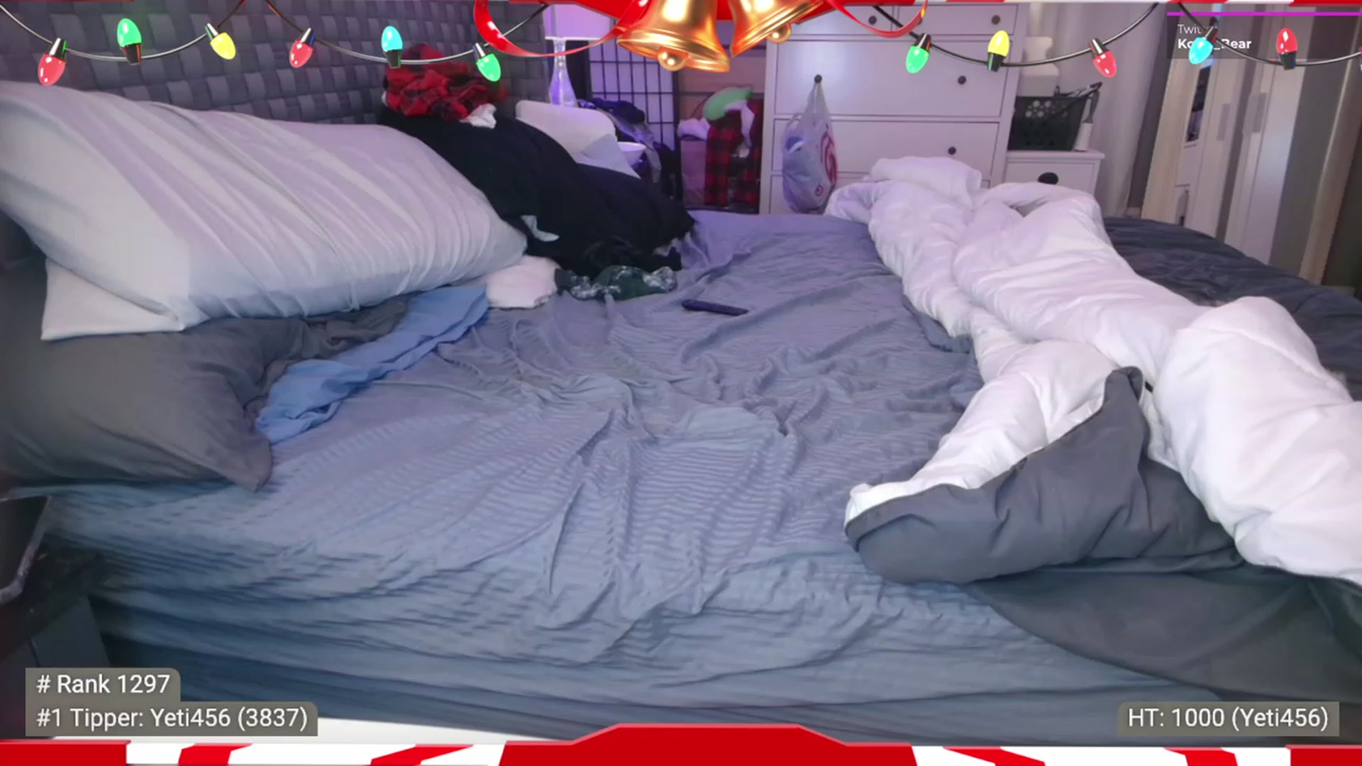 Gallery image thumbnail from Cinnabuns's myfreecams stream on, 12/15/2022, 07:26 image 15 of 20
