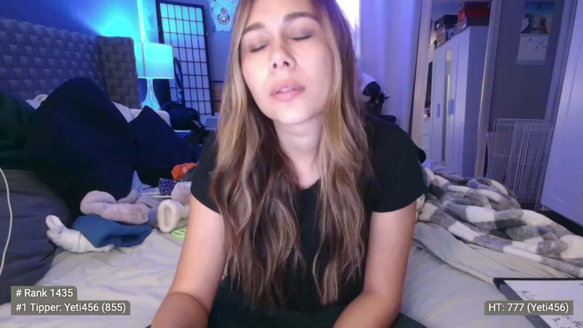 Gallery image thumbnail from Cinnabuns's myfreecams stream on, 12/29/2022, 05:01 image 19 of 20