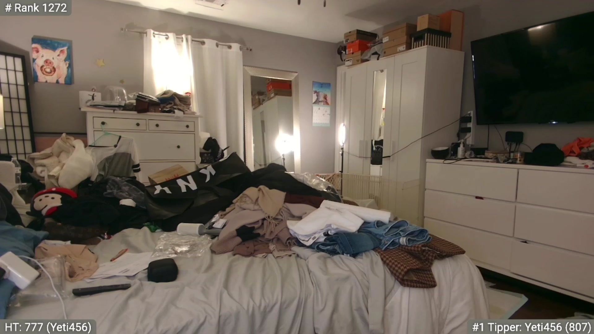 Gallery image thumbnail from Cinnabuns's myfreecams stream on, 12/31/2022, 08:39 image 8 of 20